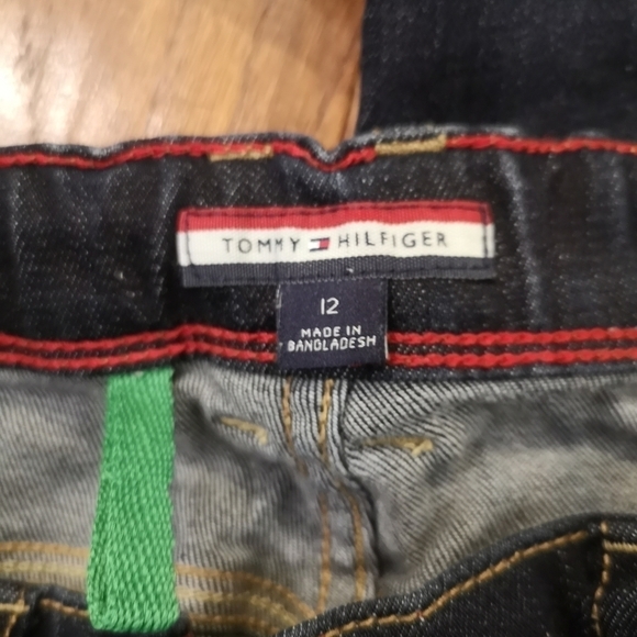 Jeans TOMMY Hilfiger Kids, Stretch Slim Straight Jean, Size 10 or 12 - Picture 5 of 13